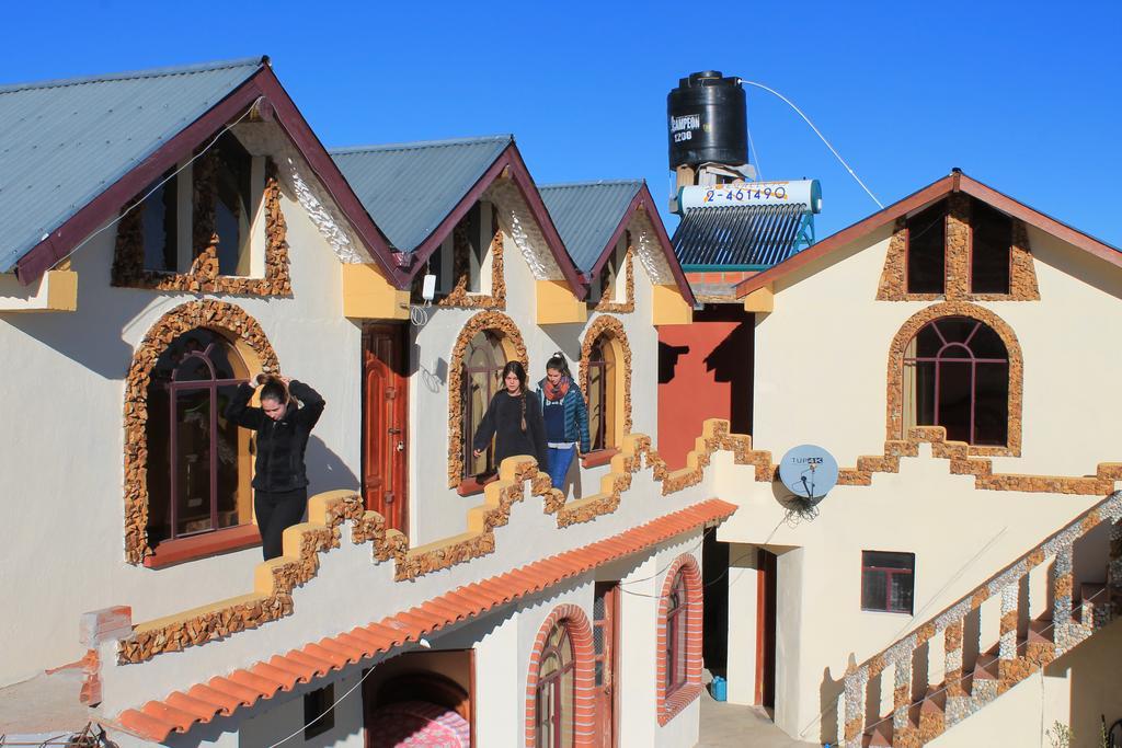 Hostal Jallalla Comunidad Yumani Exteriör bild